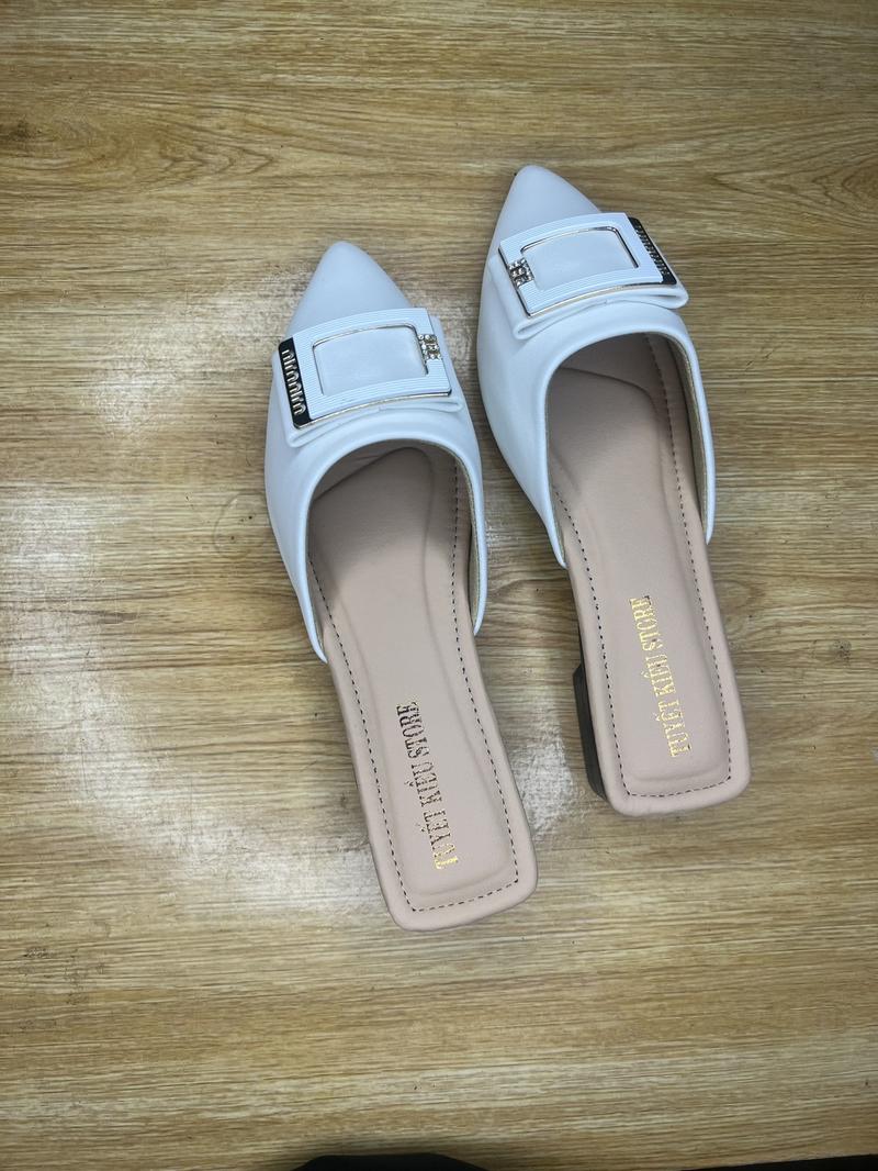 Product Introduction of TUYETKIEUSTORE Sục 3p đính đá điểm nhấn Nữ DéP Shoes Mũi nhọn Women GiàY 8