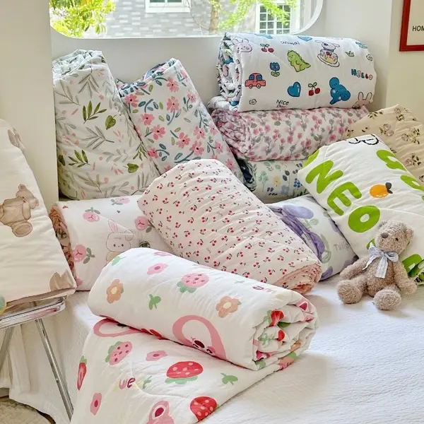 [ TẶNG VỎ GỐI ÔM BẤT KÌ TRÊN LIVE] Set cotton đũi chăn hè 4 món Bộ Chăn Ga Gối Cotton Đũi Shinbedding ( chăn Không lồng được ruột, thiết kế tuỳ mẫu) trần bồng chun đồng tiền đỏ thoáng khí cỡ queen gagiuong mua giặt máy đầu gấu trắng nệm 2