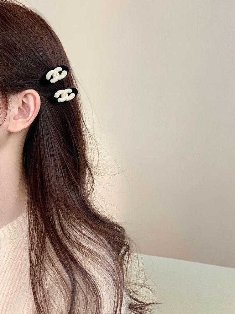 Product Introduction of Vintage Simple Style Velvet Letter Mini Hair Clip for Women Spring Summer Bangs Forehead Hair Clip Side Clip BB Clip 11