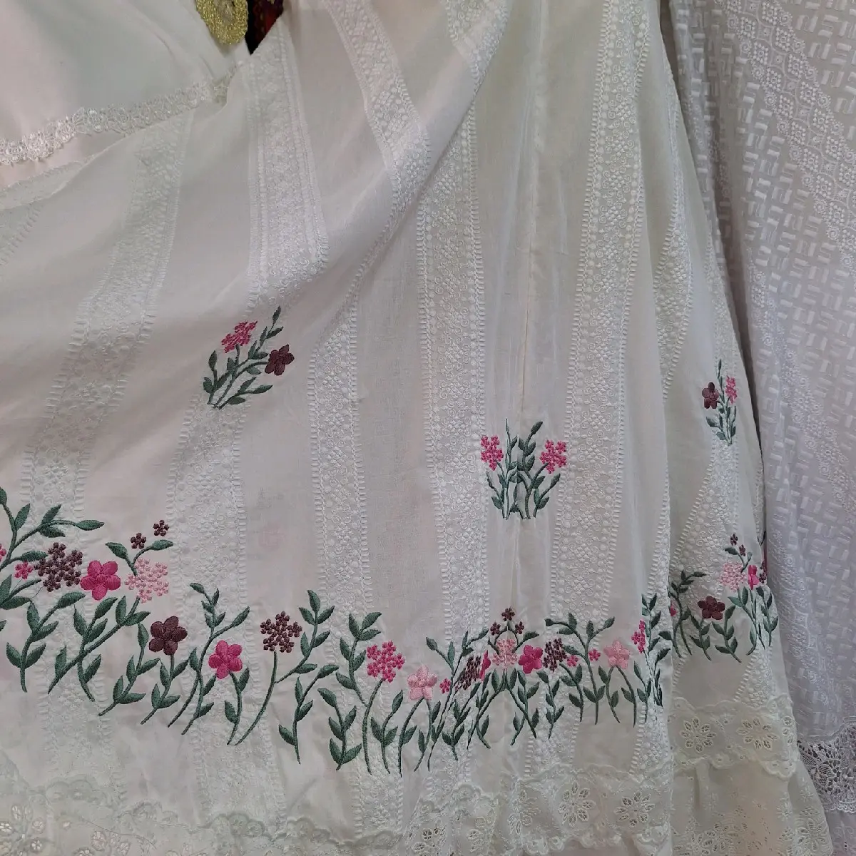 Mukena bordir keliling motif melati