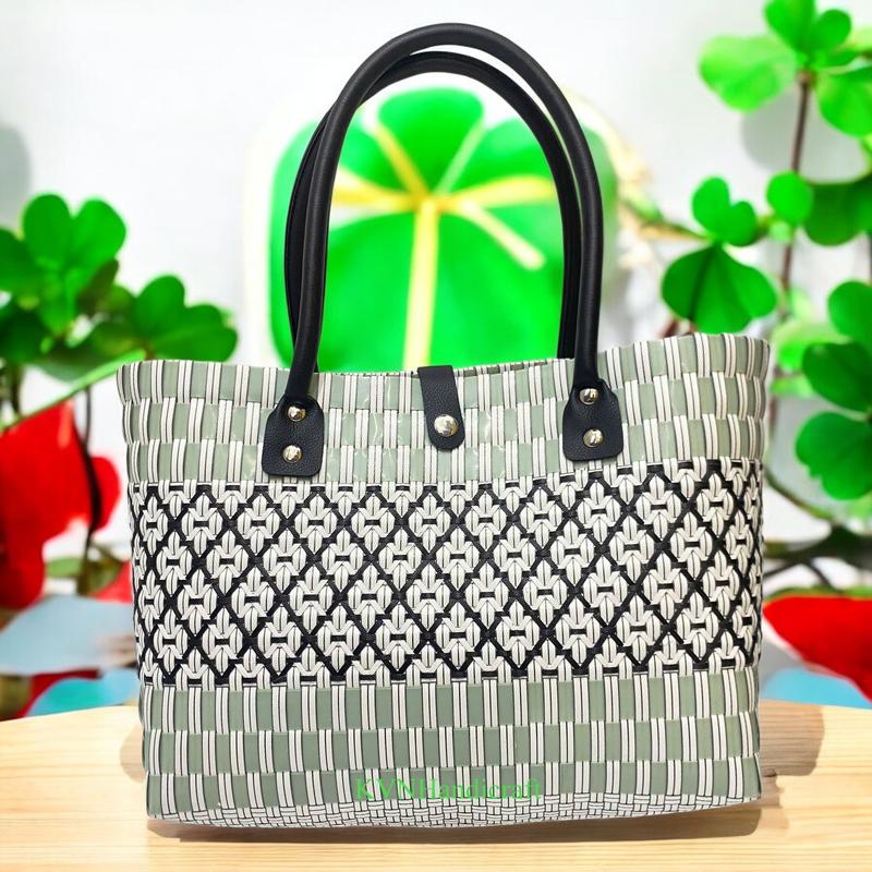 Giỏ Đan Nhựa Lưới Tâm Đại,Giỏ Đan Tay, Túi Xách Đan Thủ Công Handmade,Làn Nhựa Đi Chợ, Phối Với Áo Dài, Đầm Đi Biển Chụp 2