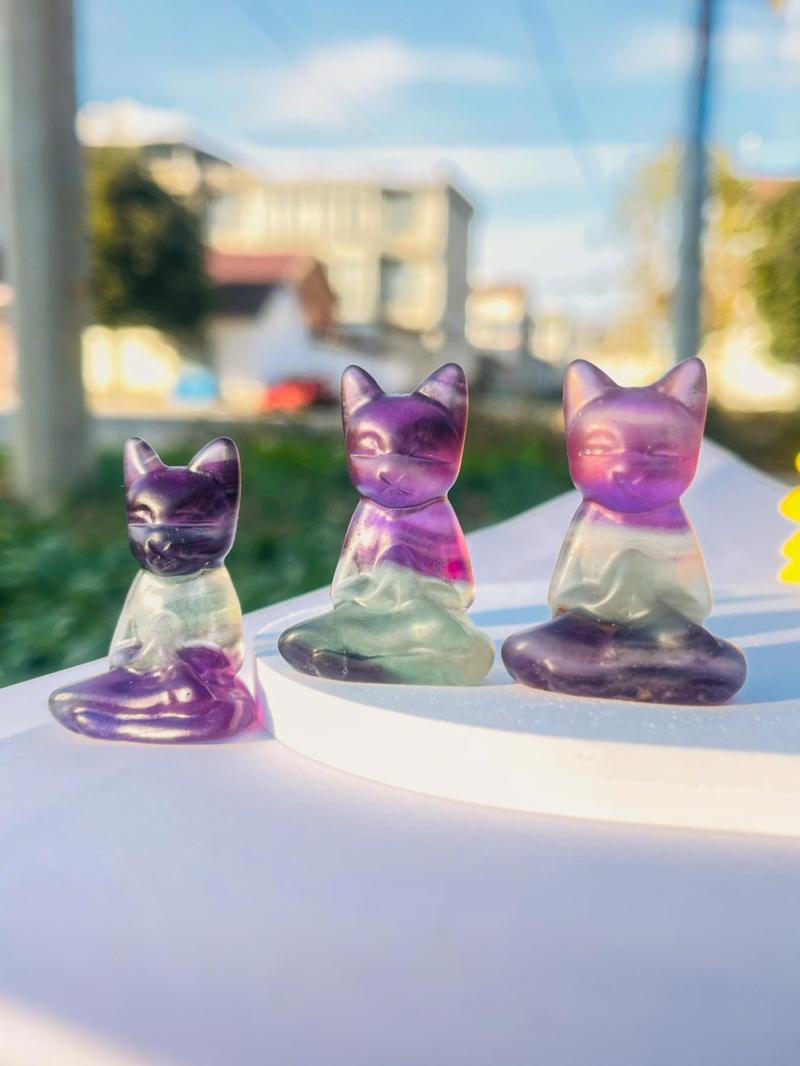 Product Introduction of Random Color Yoga Cat, 1 Count 2025 New Style Desktop Reiki Ornaments, Cute Cat, Hand Carving Crystal Reiki Home Decoration 3