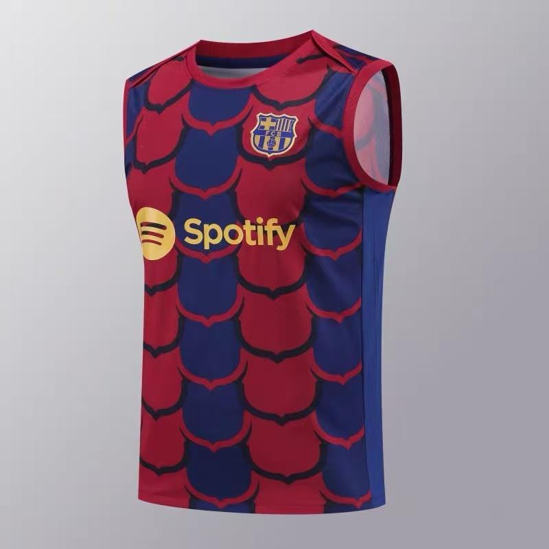 Men's football training shirts, sleeveless t-shirts, and sweaters with logos printed for Real Madrid