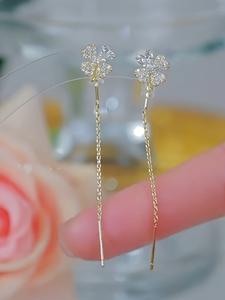 上品な葉のデザインのイヤリング - 女性用、カジュアルなスタイルの合金イヤライン、パーティーに最適なアクセサリー、オールシーズン対応のファッションジュエリー