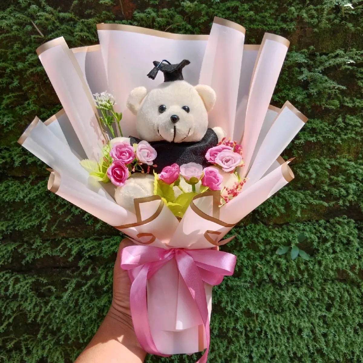 Buket Boneka Wisuda mix kuncup artificial