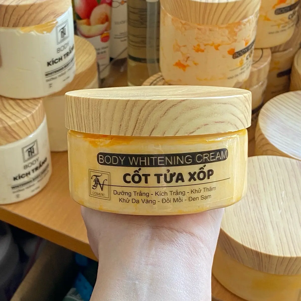 Kem tửa mềm mềm mịn nâng tông 7-10 ngày khử da vàng da đen dành cho da khô (100g-200g -500g) - Làm Đẹp Da, Skincare
