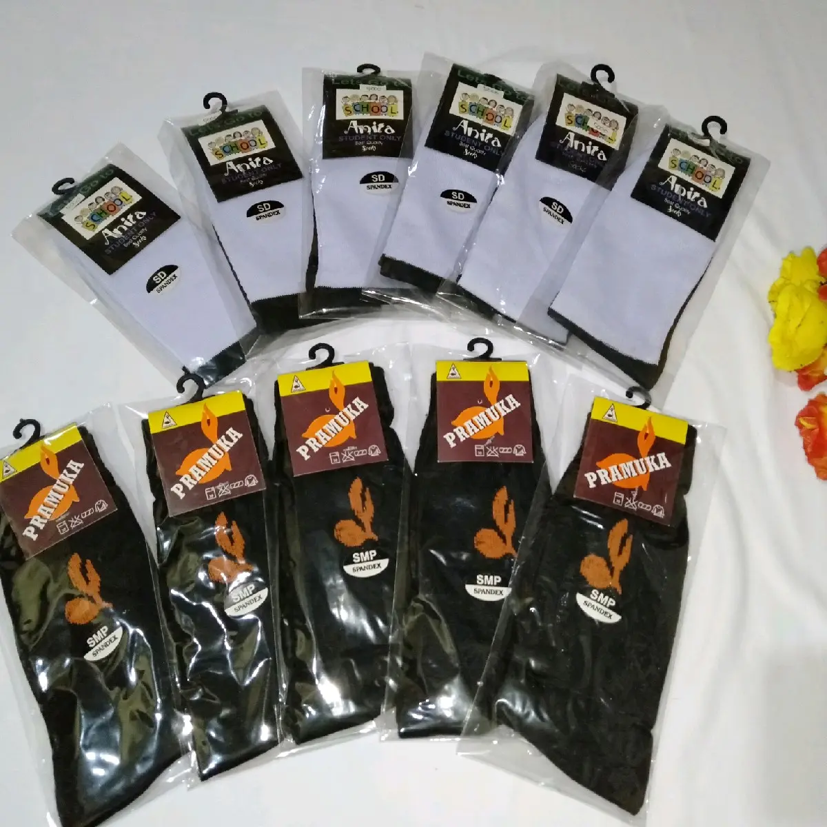 Kaos Kaki Sekolah SMP Putih telapak hitam 12 pasang/Kaos kaki anak/kaos kaki spandex Anak