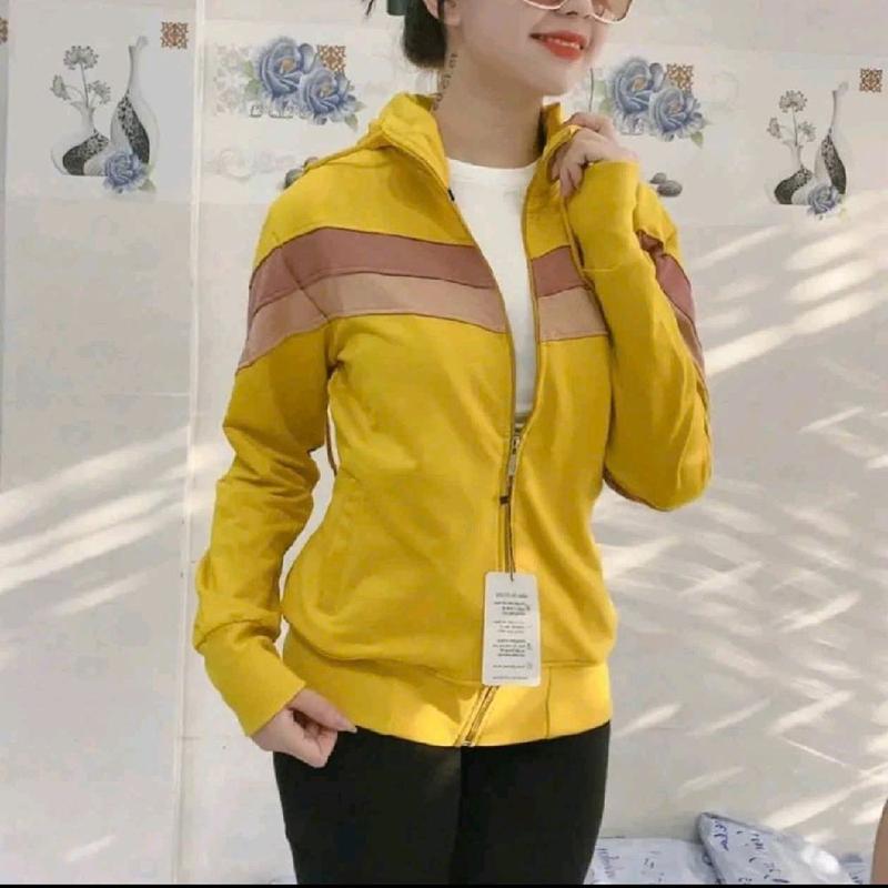Áo khoác nữ chống nắng thun gân + tcong da cá đẹp.nón to rộng rãi 4 túi Jacket....