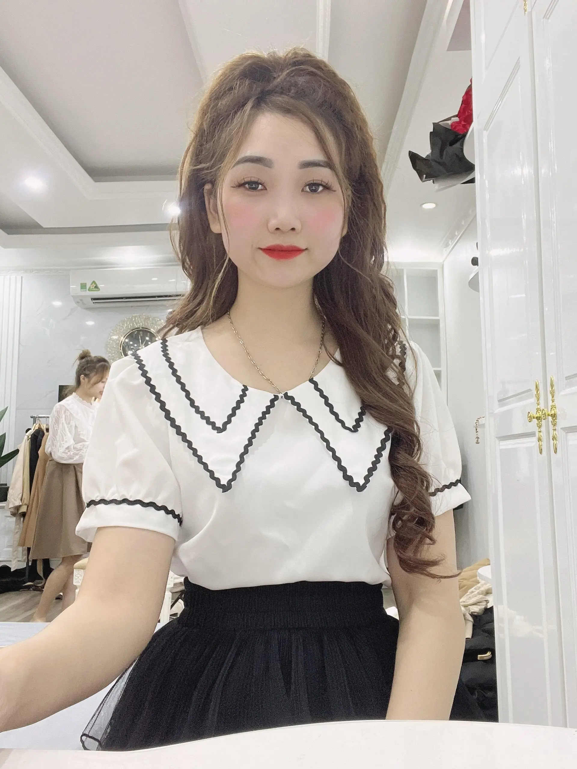 Mã B60 - Áo tay cộc phối viền cổ xinh
