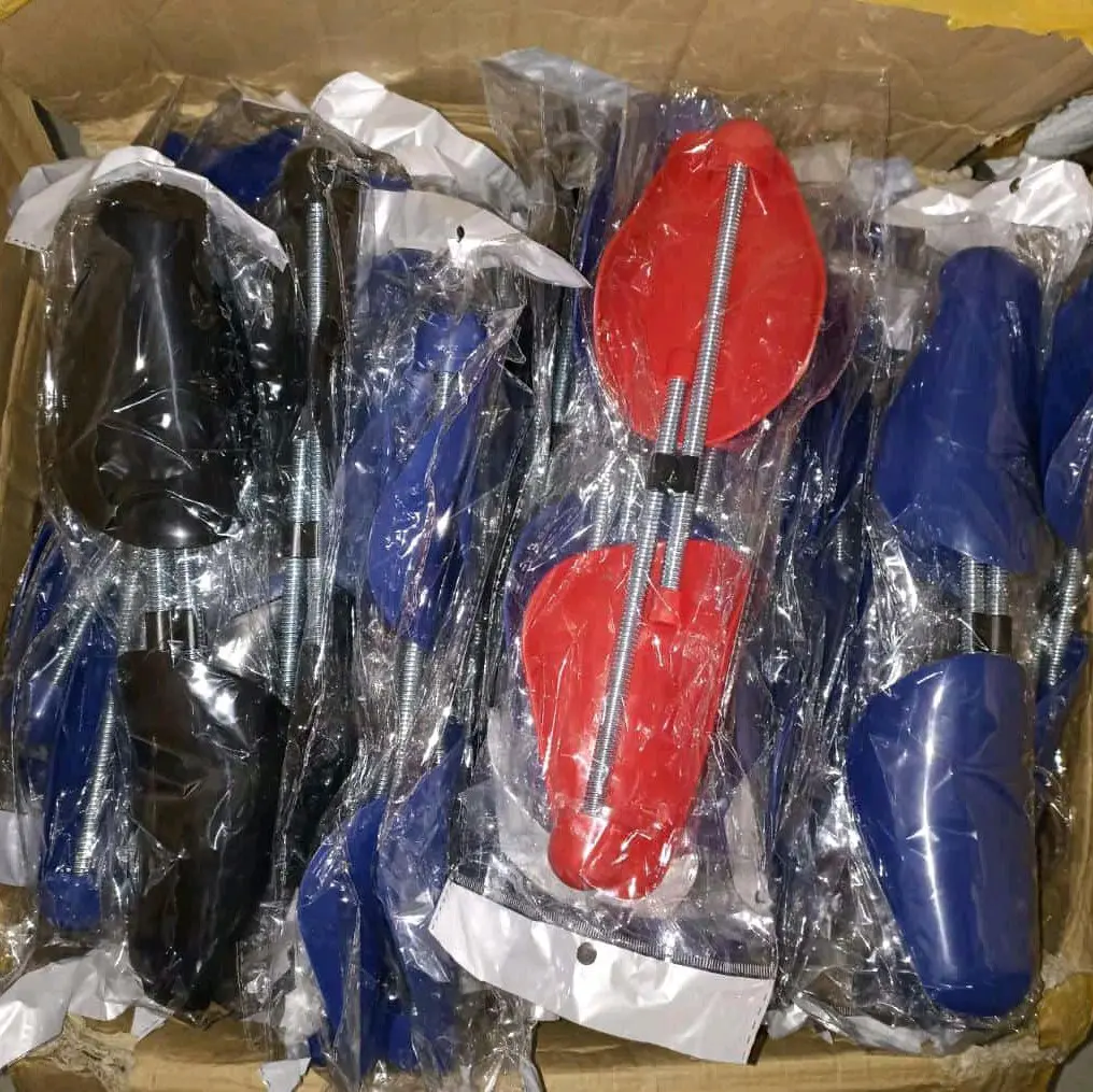 catokan sepatu shoes Hitam Merah Putih
