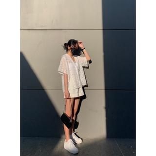 Áo sơ mi lông vũ voan mỏng - là min - SEE-THRU PATTERNED SHIRT