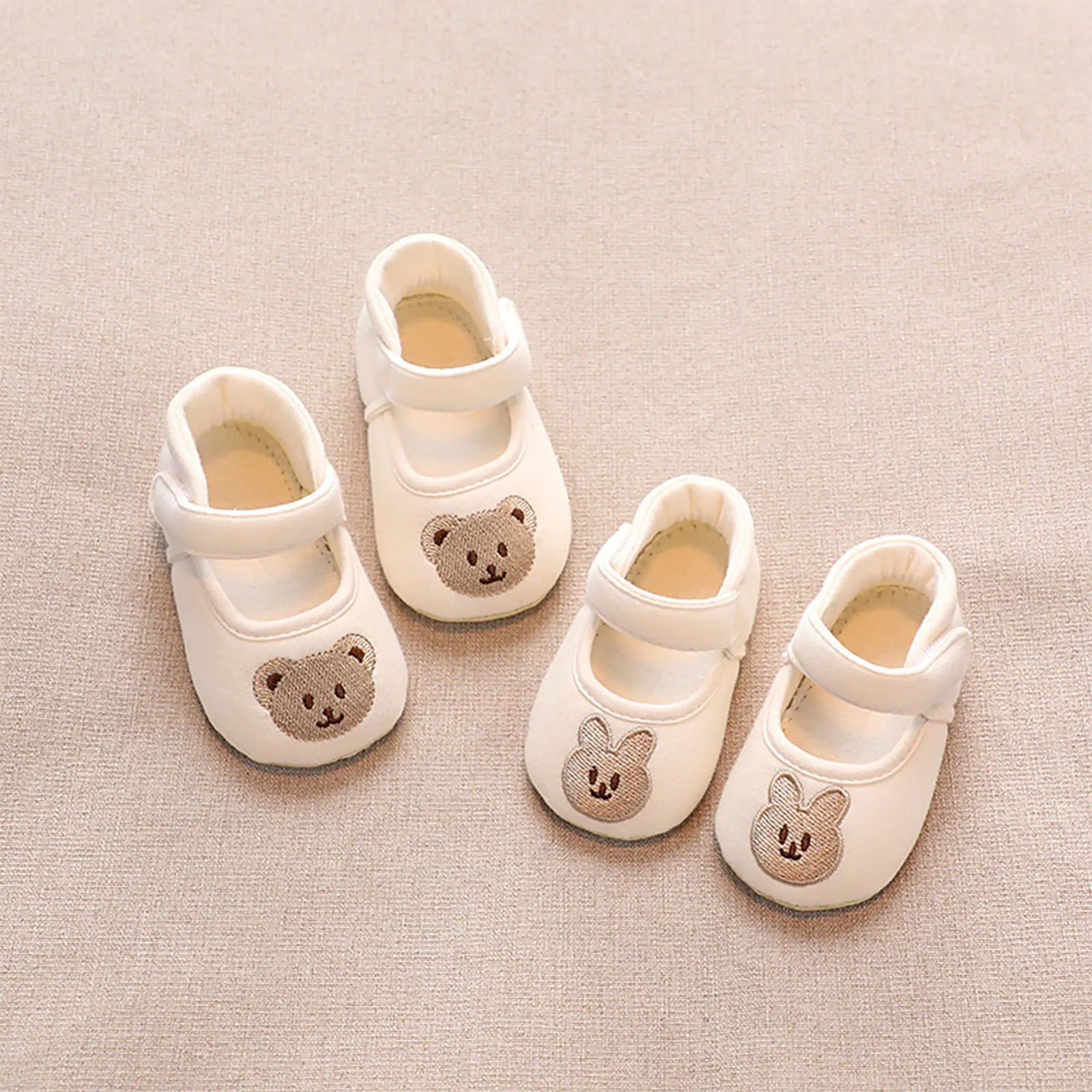 Baby Girl Cartoon Flats Infant Cotton Cloth Rabbit/Bear Embroidery Walker Crib Shoes for Party, Festival, Baby Shower