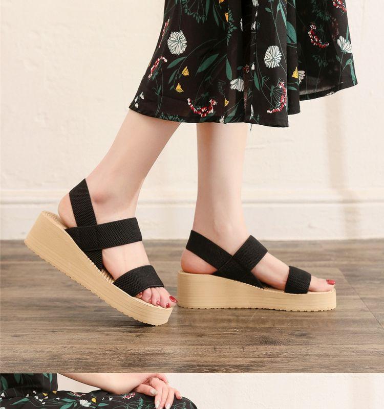 Product Introduction of 2025 Women's Outdoor Sandals Summer New Korean Style Fashionable Cross Strap Fashionable Platform Roman Shoes Sandals 9