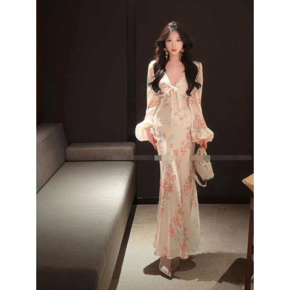 Váy In Hình, Phong Cách Pháp, Dễ Thương Và Gợi Cảm, Cổ Chữ V, Thanh Lịch, Bó Eo, Váy Đuôi Cá, Thích Hợp Cho Kỳ Nghỉ, Hàng Mới Về Mùa Thu Nữ Women Dress Khuy