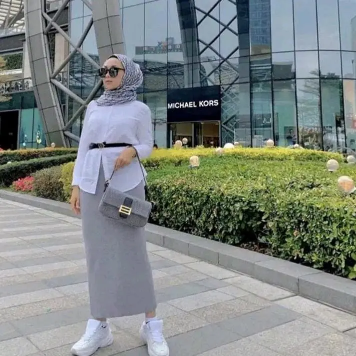 Rok Span KNITS  Variasi Belahan belakang 0