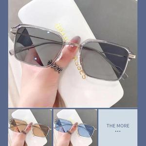 Color Changing Anti Blue Light Glasses Fashion Square Glasses Frame Lightweight Comfortable Outdoor Sunglasses