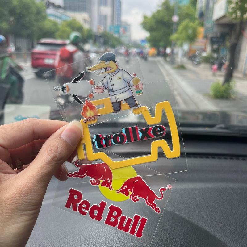 Tem dán sticker logo Trollxe Redbull Thầy Cụt mê xe Nhãn Dán tập đua