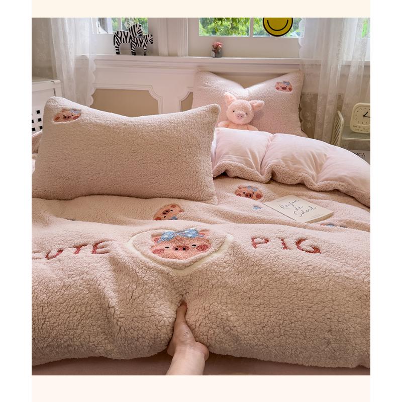 Product Introduction of Bộ Khăn Nhung Cừu Thêu, Bốn Mảnh, Mùa Đông, Lót Lông Cừu, Vỏ Chăn Nhung Sữa, Ga Trải Giường Nhung San Hô, Bộ Đồ Giường Ba Mảnh, 3 27