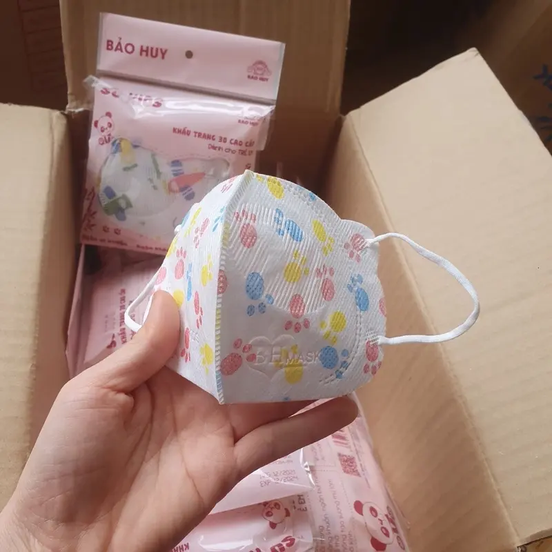 10 gói (100c) Khẩu Trang 3D gấu bé 2-6T 2