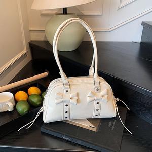 กระเป๋าคาดแขนร่วมสมัยสำหรับผู้หญิง ดีไซน์พิเศษ รวมทุกสไตล์ แฟชั่นใหม่สำหรับปี