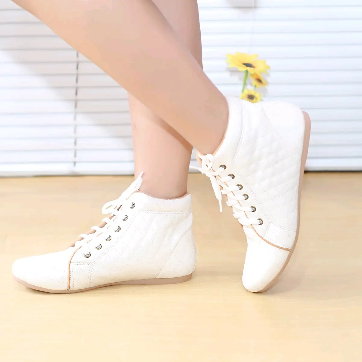 Boots flat wanita Brd 01