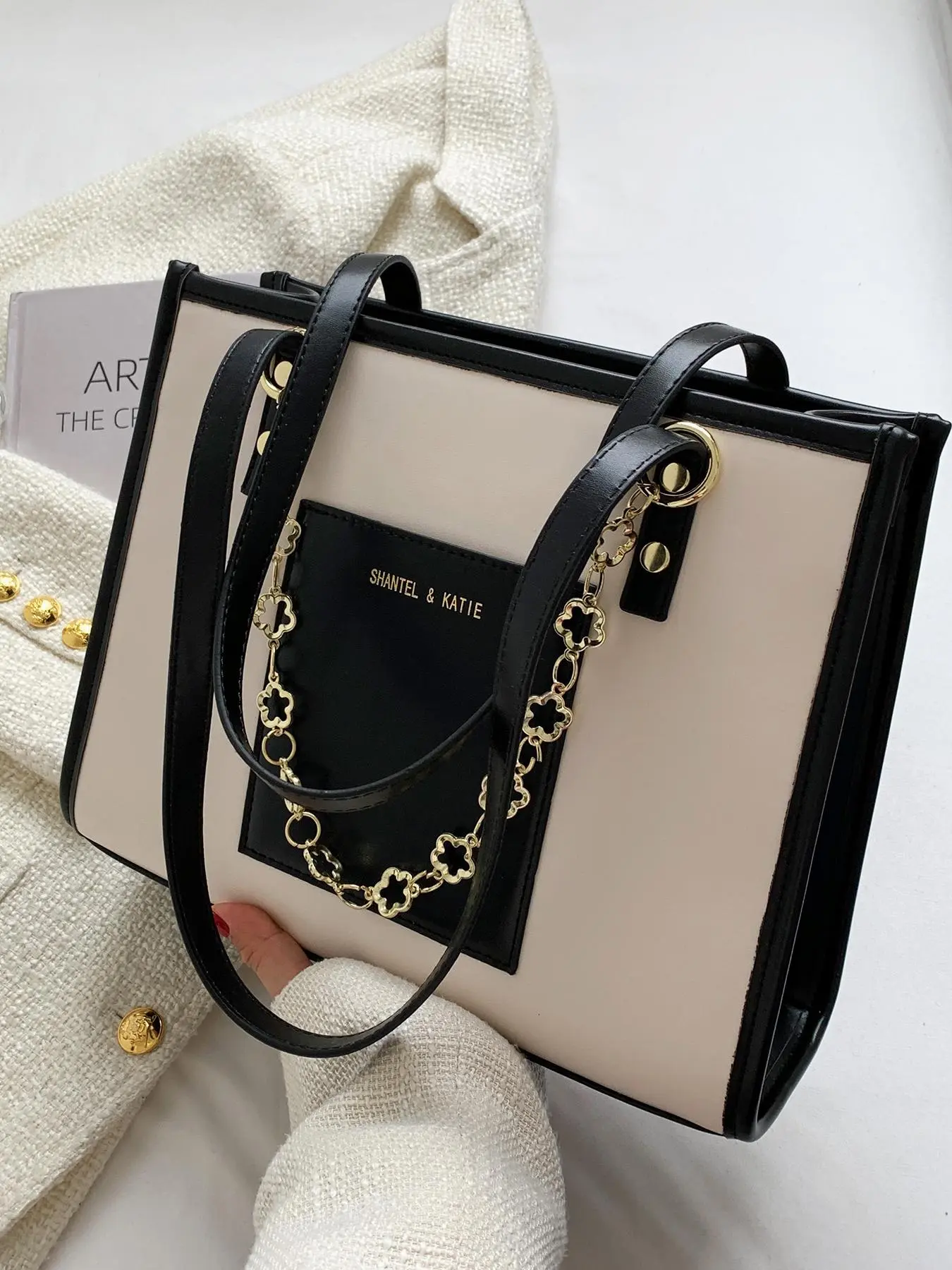 Fashion Chain Decorated Tote Bag As Summer Outfits 2025, Elegant Colorblock Letter Label Design Shoulder Lux Bag for Women, All-match Commuter Bag for Work & Daily Use