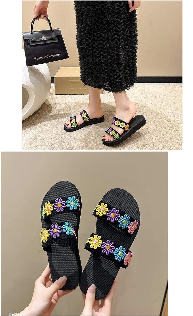 Product Introduction of The new fashionable flowers are worn with beach slippers on top 2