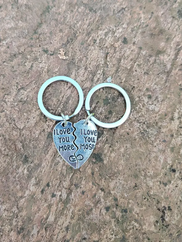 Cute Heart Design Couple Matching Keychain, Couple Key Ring with Love Letter Engraved, Fashion Accessories for Both Men & Women, Gift for Girlfriend, Boyfriend, Valentine's Day, Gift 6