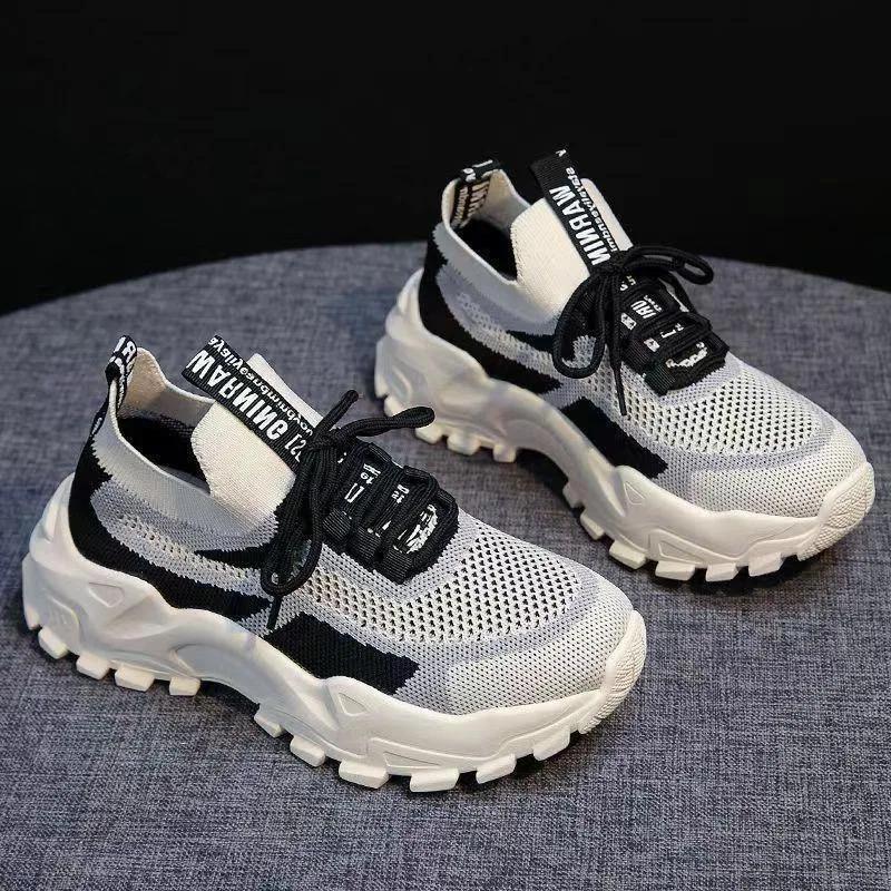 Product Introduction of 2024 New female Shoes All-Match Mesh Casual Shoes Deodorant Soft Bottom Shoes Spring and Autumn Breathable Sneaker female Shoes 6