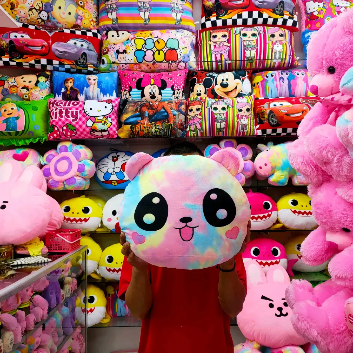 Bantal kepala panda pelangi