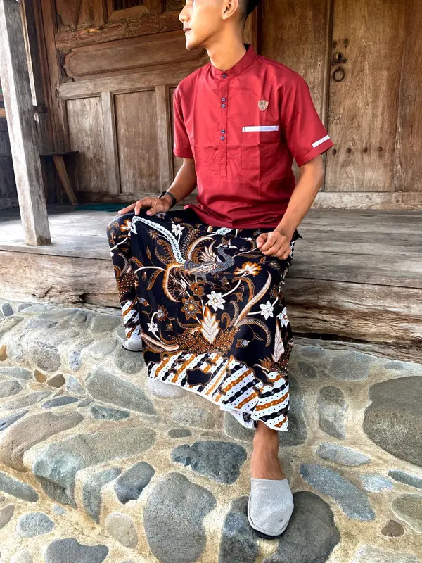 SARUNG CELANA BATIK GUNUNGAN AKSARA SARUNG DEWASA Katun Bunga Hitam Motif Pria Muslim Santri Pekalongan sarung pria dewasa celana  sarung 5