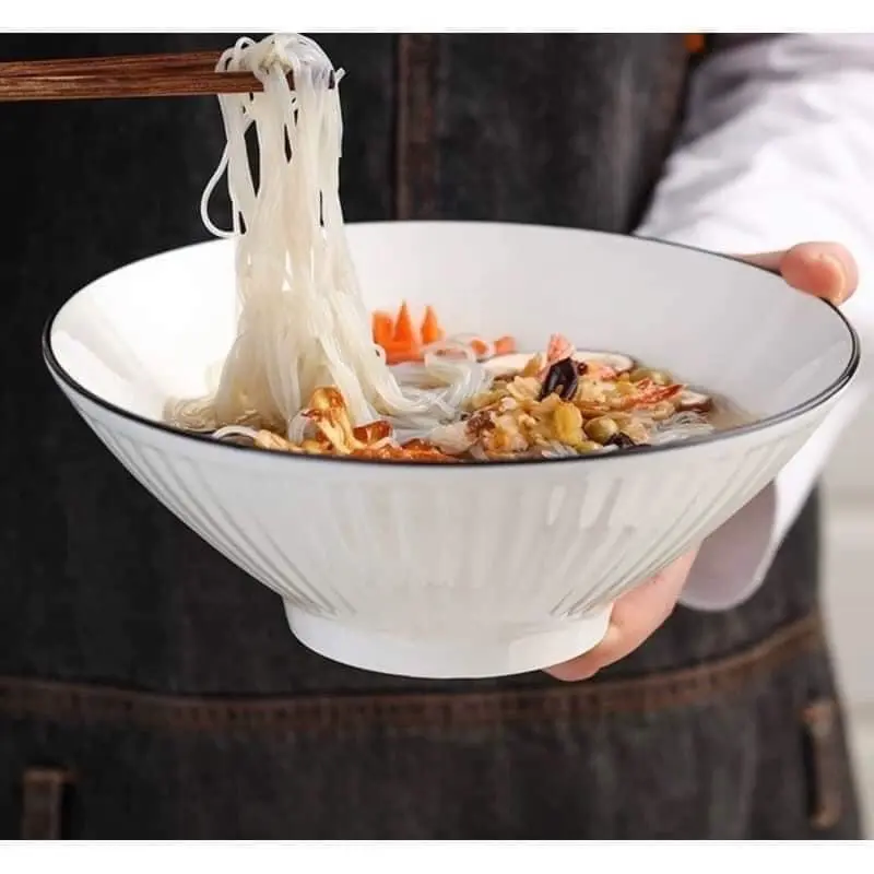 Combo 5 bát tô loe ăn phở, bún, đựng canh. Chất liệu gốm sứ cao cấp. Màu trắng viền đen, thân gọc gân nổi. Size 20*8cm.