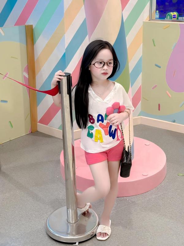 Set áo thun cổ tim quần legging cho bé gái tặng kèm chamr hoa(hoa ngẫu nhiên),TPKIDS,[M1005] 1