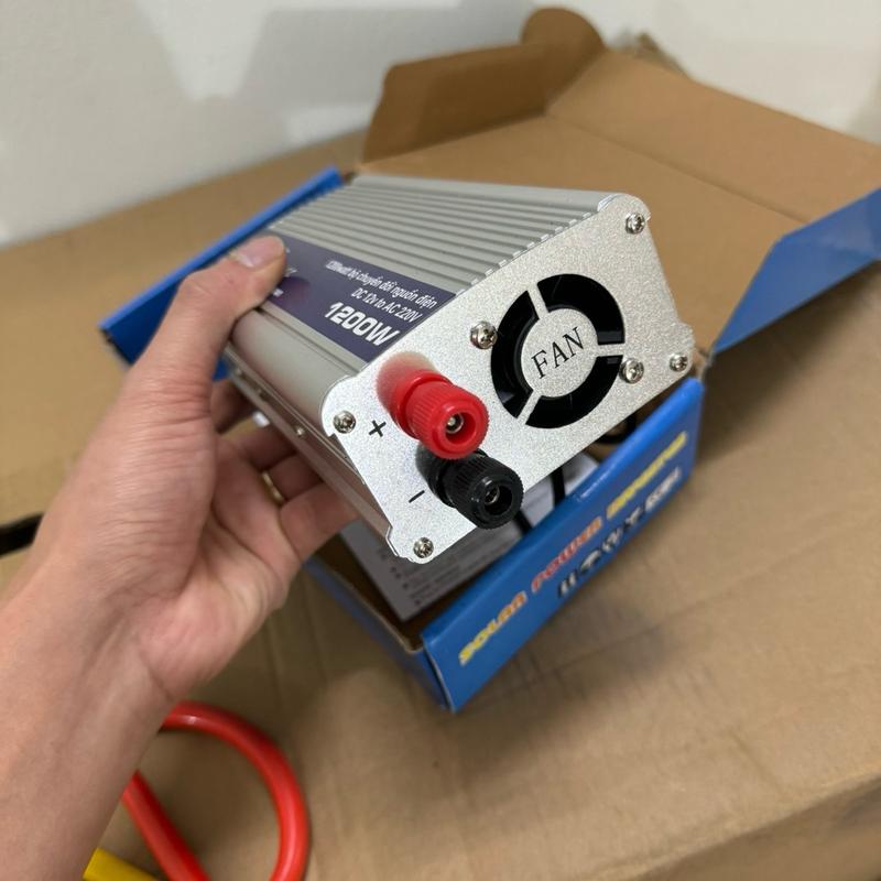 Bộ chuyển đổi nguồn điện từ 12v chuyển đổi thành 220v công xuất đầu ra 1200W