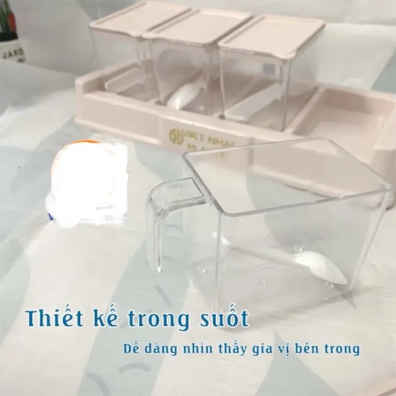 bộ hũ 4 lọ đựng gia vị có kèm thìa nắp đậy tiện lợi nhựa trong suốt (2939) 3
