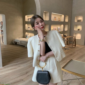 Tạ Mai Trang - Ngọc Ánh shop