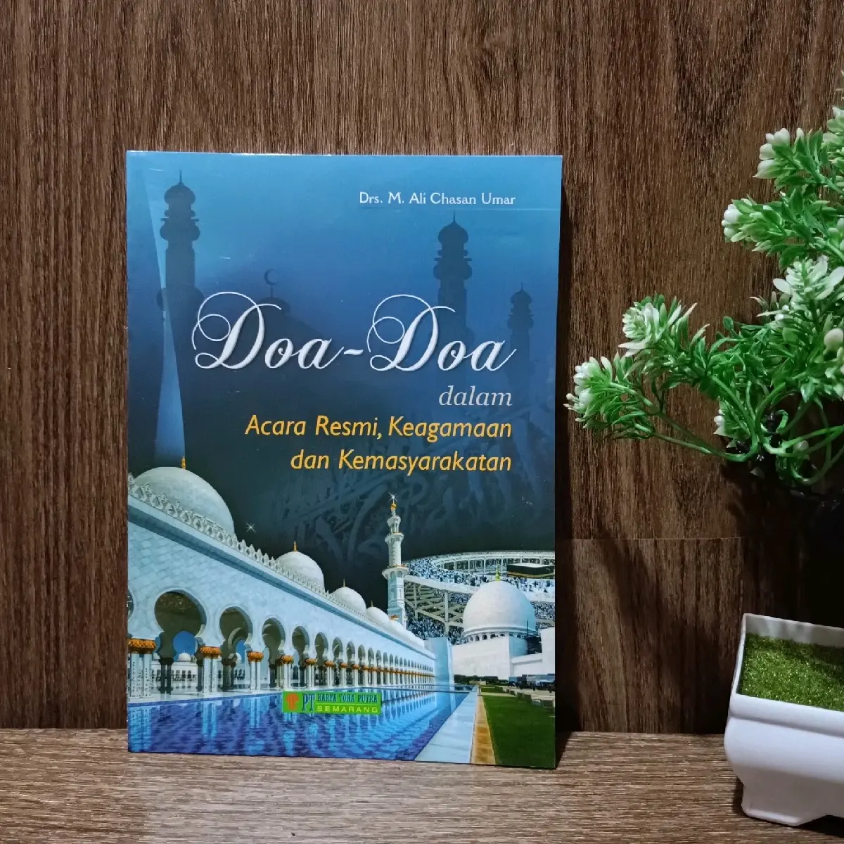 Buku do'a dalam acara resmi ke agamaan dan kemasyarakatan