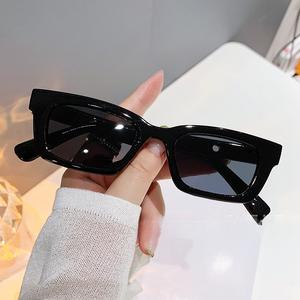 แว่นกันแดดสำหรับผู้ชายและผู้หญิง พร้อมป้องกันรังสียูวี เหมาะสำหรับฤดูร้อน มาใหม่