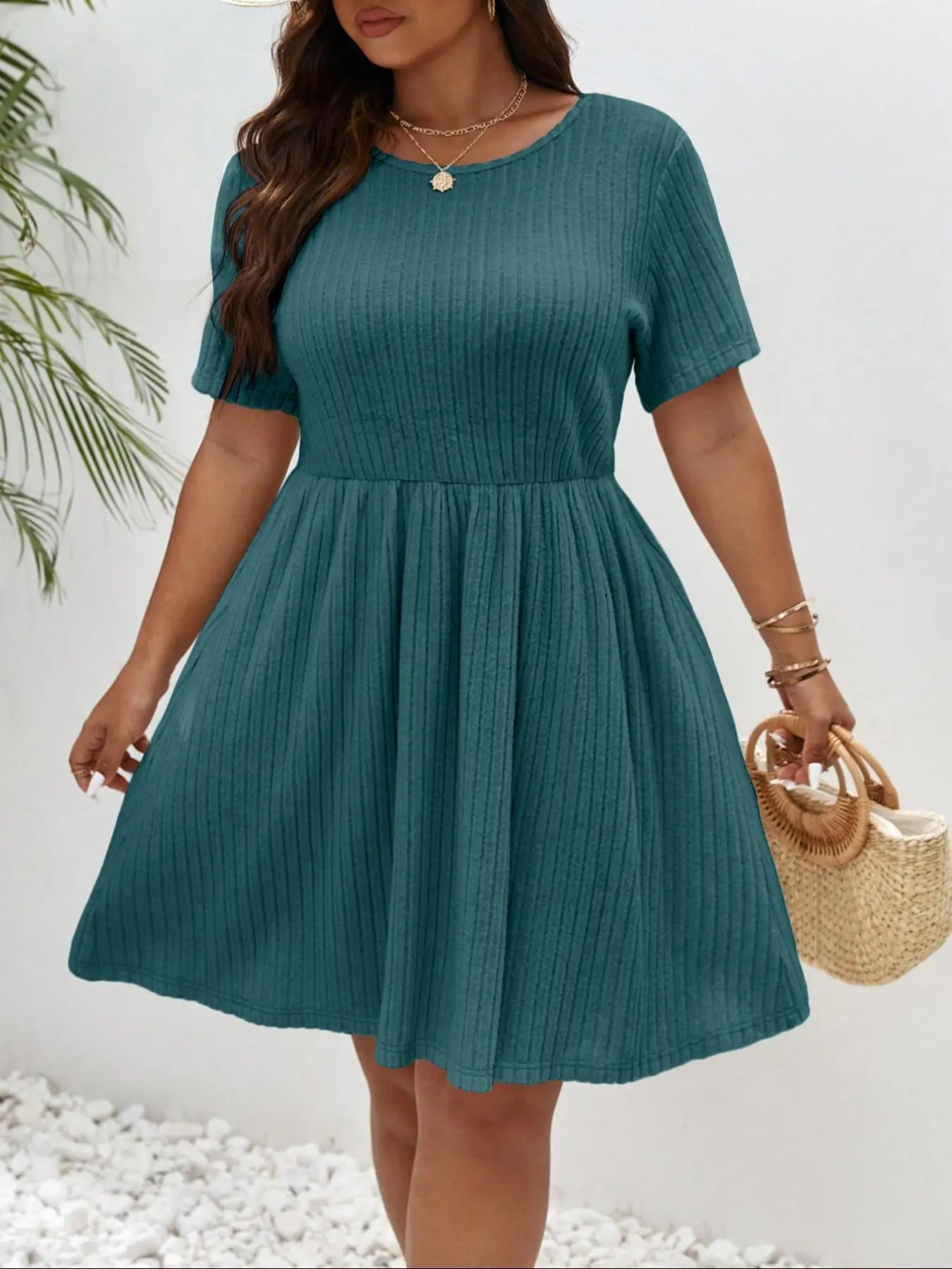 【Plus Size】 Solid Round Neck A Line Dress, Casual Short Sleeve High Waist Dress for Spring & Fall, Women's Clothes for Daily Wear