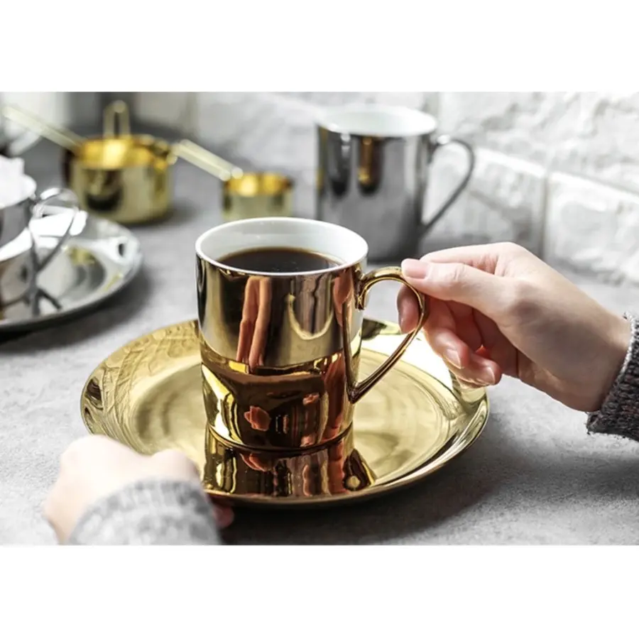 Gold ceramic coffee Mug / Gelas kopi