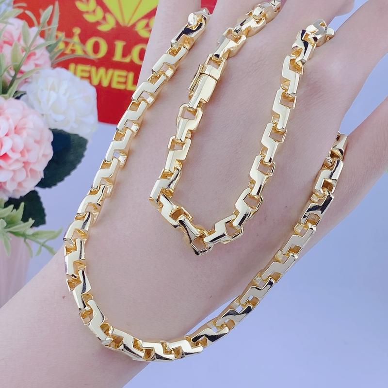  Dây chuyền nam công vuông 3 lượng khoá hộp có ký hiệu bền đẹp 
