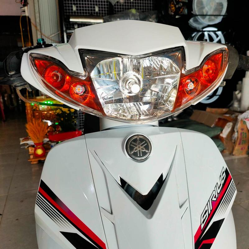 PHỤ KIỆN XE MÁY_ PHA ĐÈN SIHELLO HILAP (tặng kèm bóng demi)dùng cho xe sirius 50-110