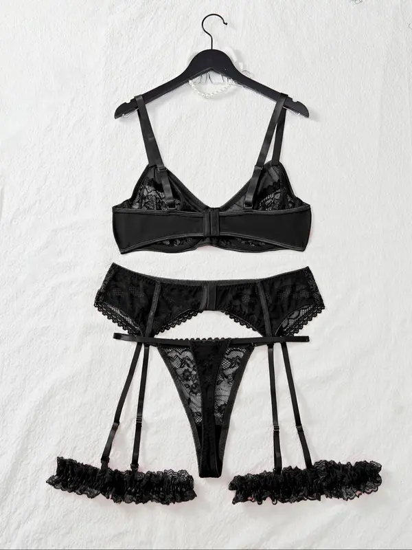 【Plus Size】 Floral Lace Sexy Lingerie Set, Sexy Push Up Bra & Thong & Garter Belt Set, Women's Lingerie & Underwear for All Seasons 1