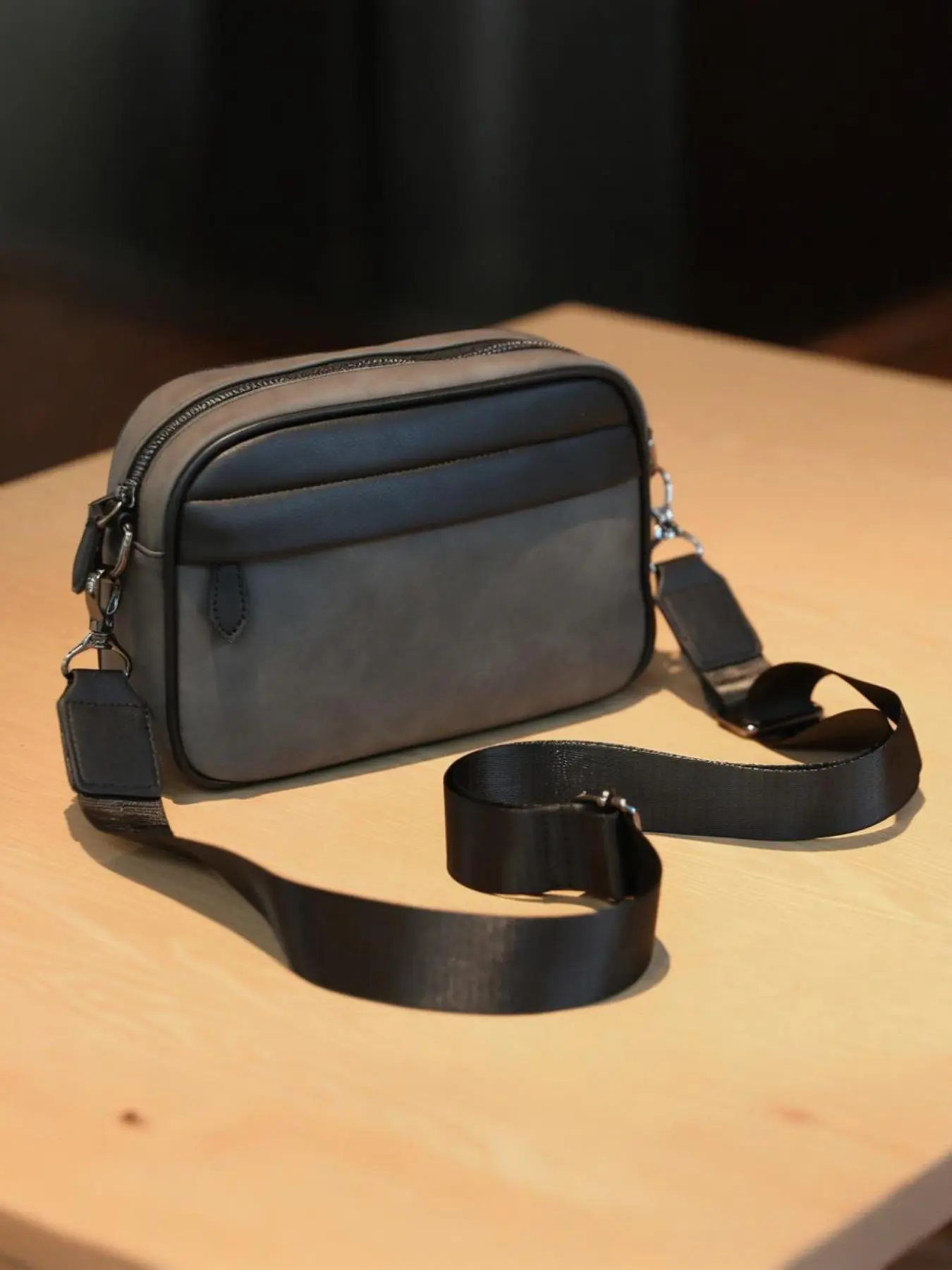 Men's Casual Solid Color Crossbody Bag, Fashionable PU Leather Bag for Daily Commuting, Casual Trendy Versatile High-quality Daily Commuting Bag