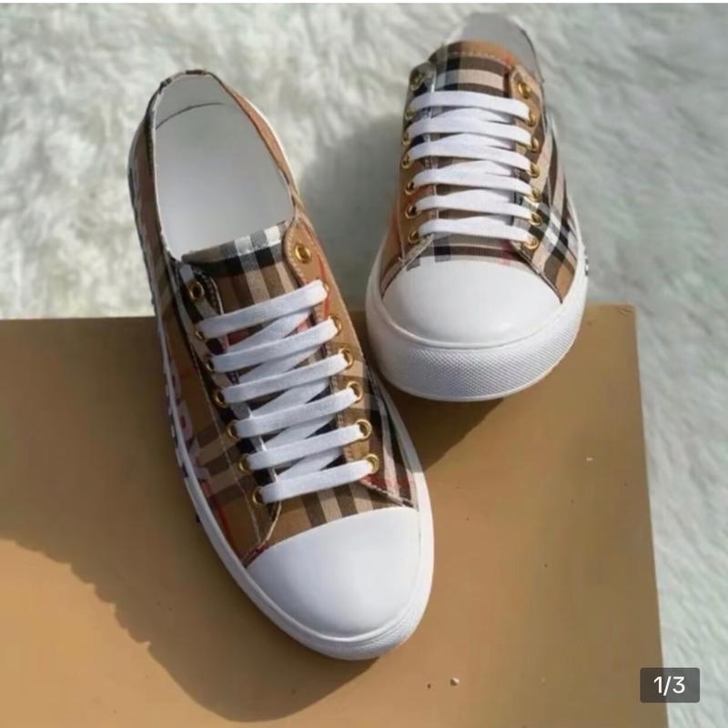 Giày thethao  BBry  kẻ vàng bản mới nâng cấp hottrend của 2025 Đế Bằng (Freeship) giày thể thao đơn giản full ic thờitrang boy phố  (tặng kèm 1 đôi tất) giày mình tự chụp nên cam đoan là giống ảnh giay nam hot giau thethao top tet sneaker nữ dep