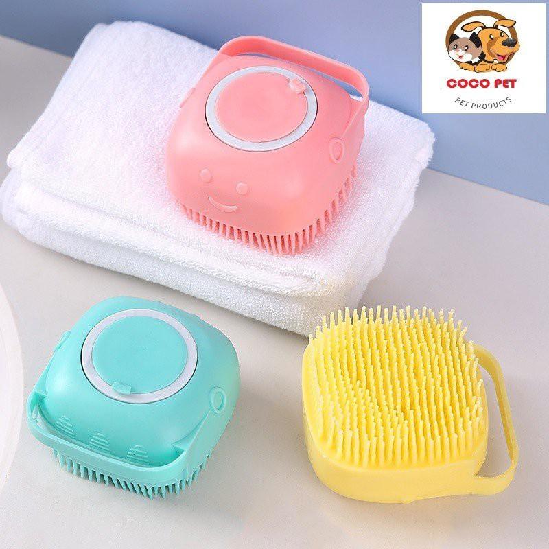 Bàn Chải Tắm/Bông Tắm Silicon Tạo Bọt Matxa Cho Chó Mèo có Chỗ Đựng Sữa Tắm