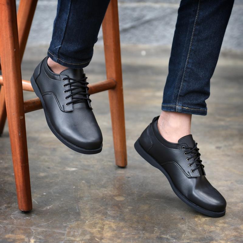 Product Introduction of PRS - Sepatu Formal Pria Casual Kantoran Nikahan Kulit Syntetis Original Sepatu Pantofel Pria Resmi Formal hitam Coklat Gaya Trendy Kasual Kantoran Kuliah Wisuda Pesta Nikah Kondangan Gereja Kerja Pns Guru Kekinian Terlaris Terbaru Murah Shoes Black Black 25