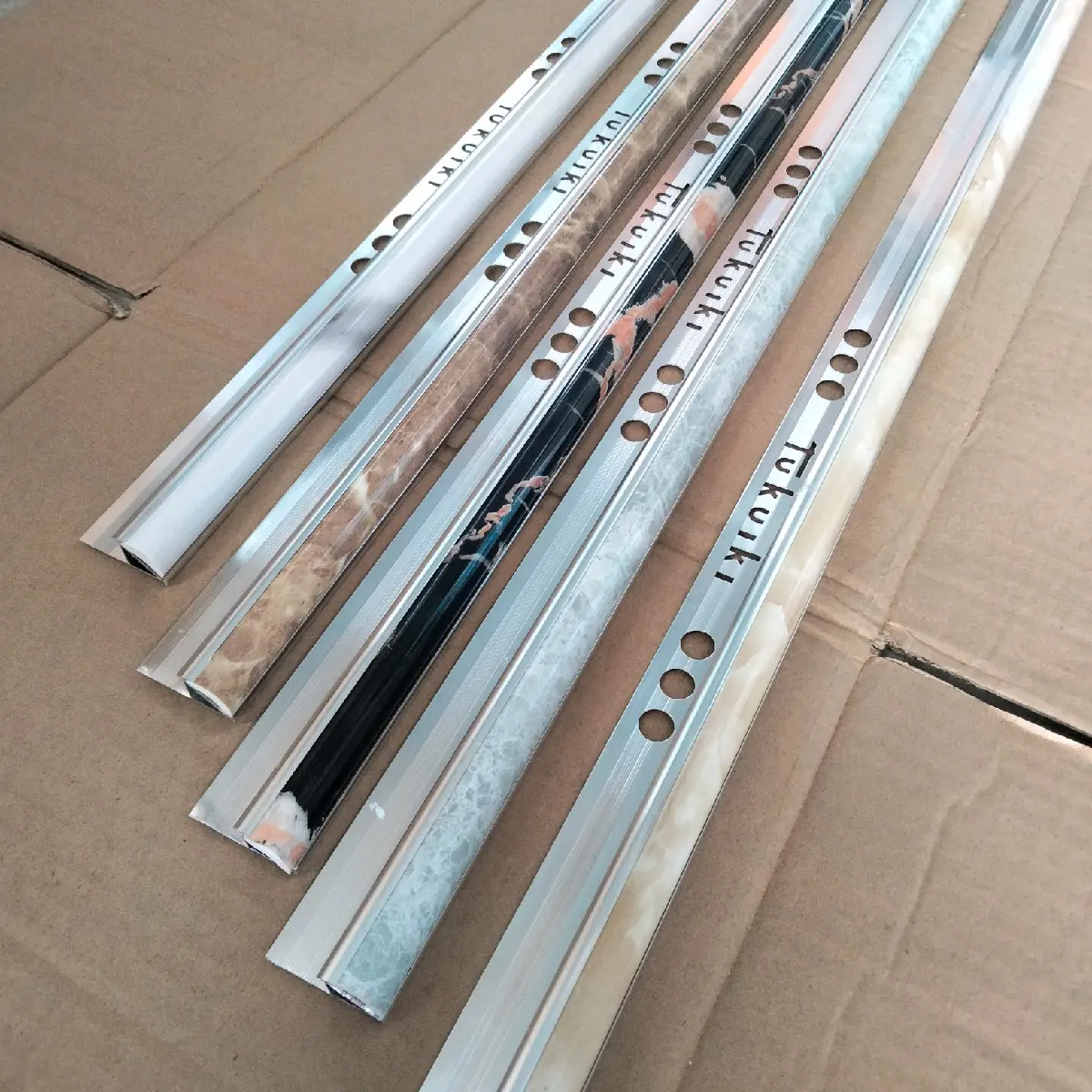 Kuku macan alumunium/ Stainless/tiletrim / bon corner