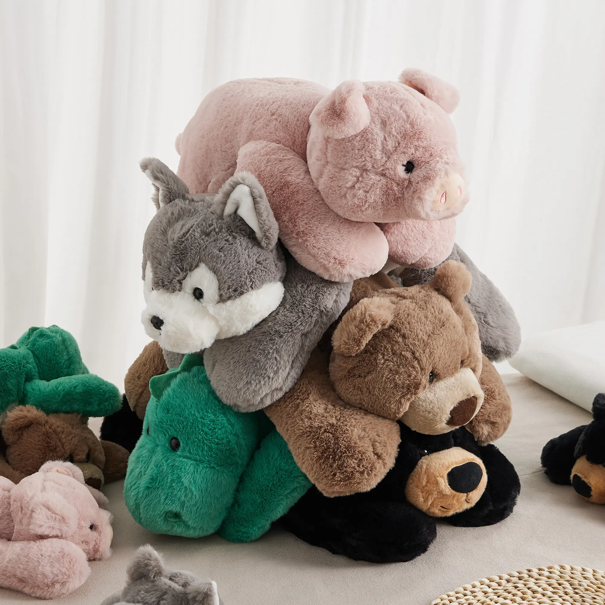 Cute Animal Plush Doll, Funny Cartoon Bear/Husky/Pig/Dinosaur Stuffed Soft Toy Gift for Boys and Girls