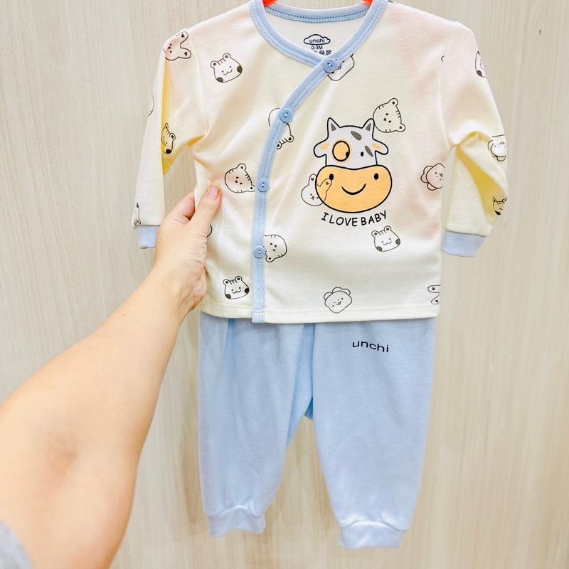 Bộ quần áo  dài tay cúc chéo chất cotton nỉ mềm mịn cho bé trai bé gái sơ sinh 3 đến 8kg